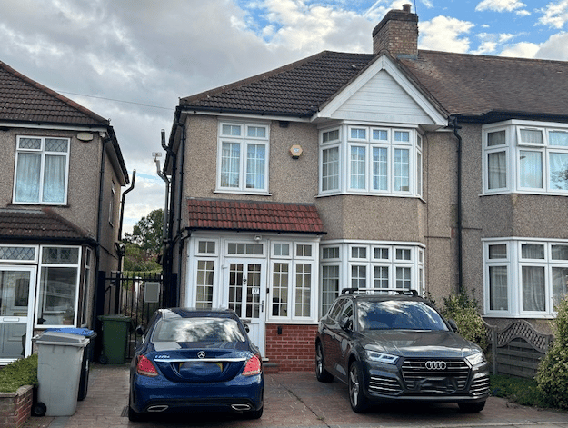 Property photo 1 of 17