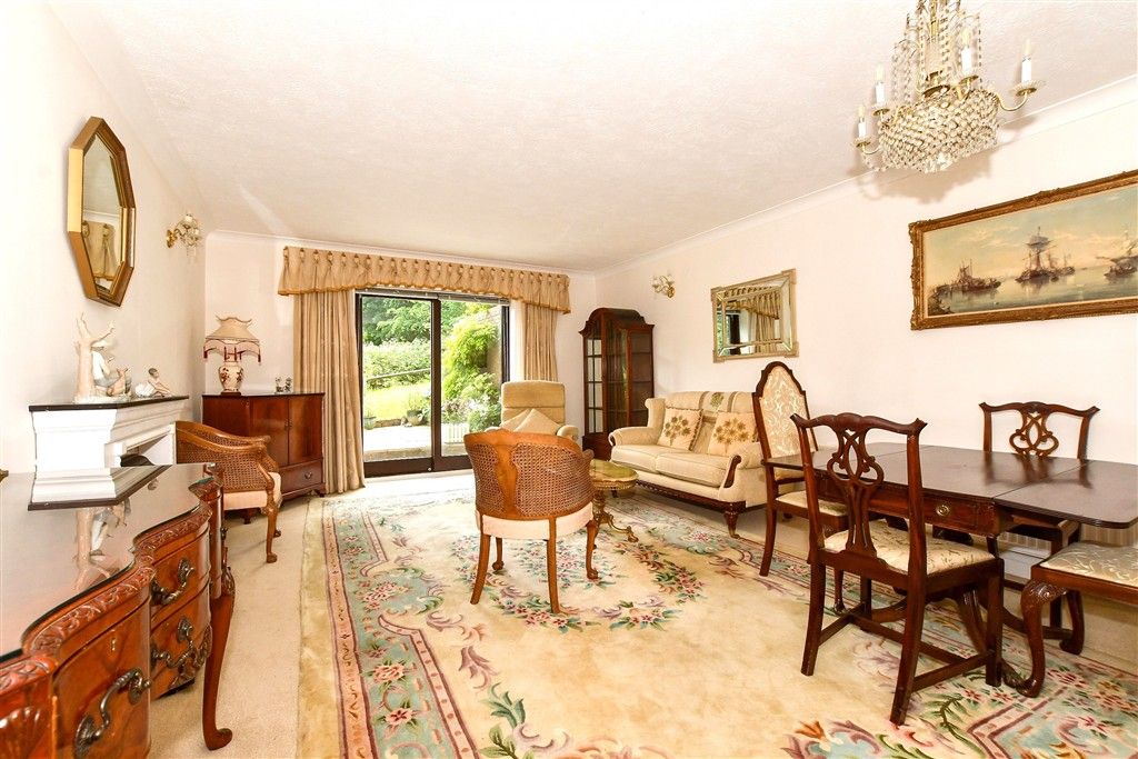 Property photo 3 of 16 Lounge/Dining Room