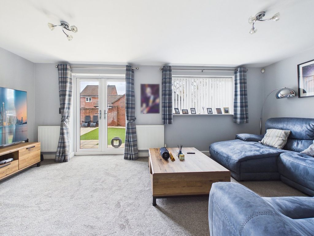 Property photo 3 of 19