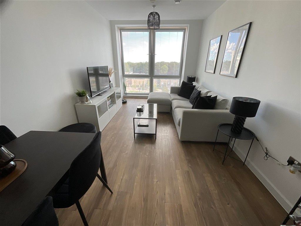 Property photo 2 of 7 Lounge