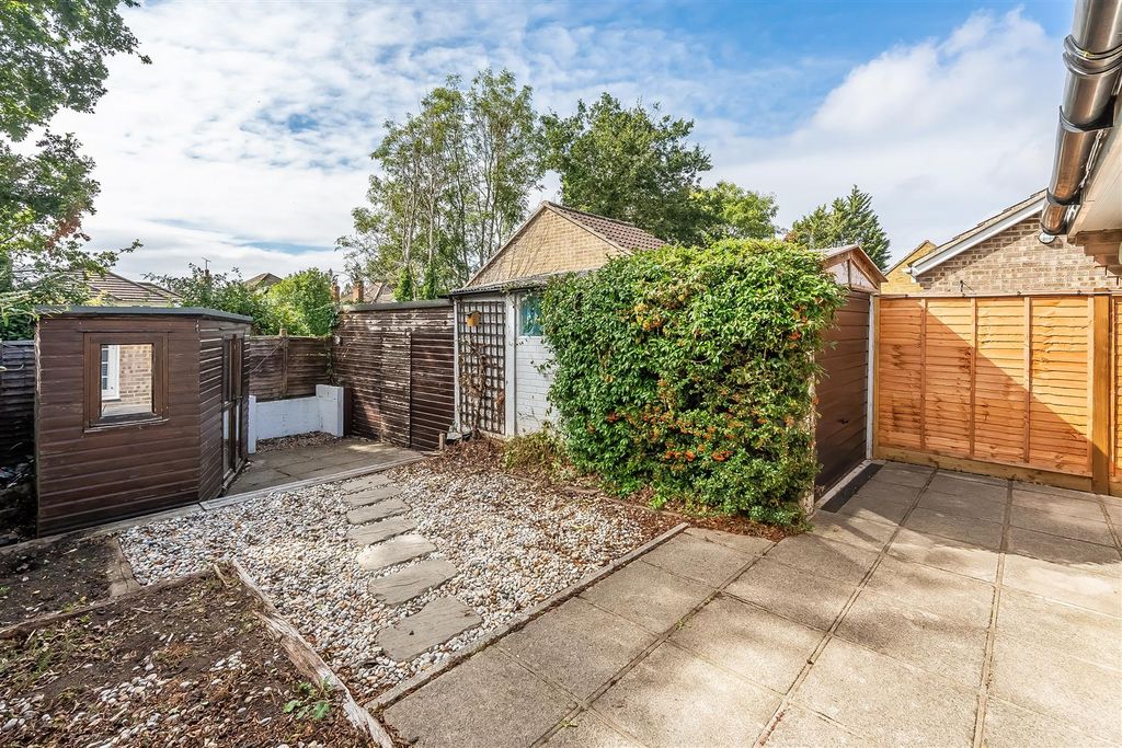 Property photo 2 of 13 20-Parr-Close-15.Jpg