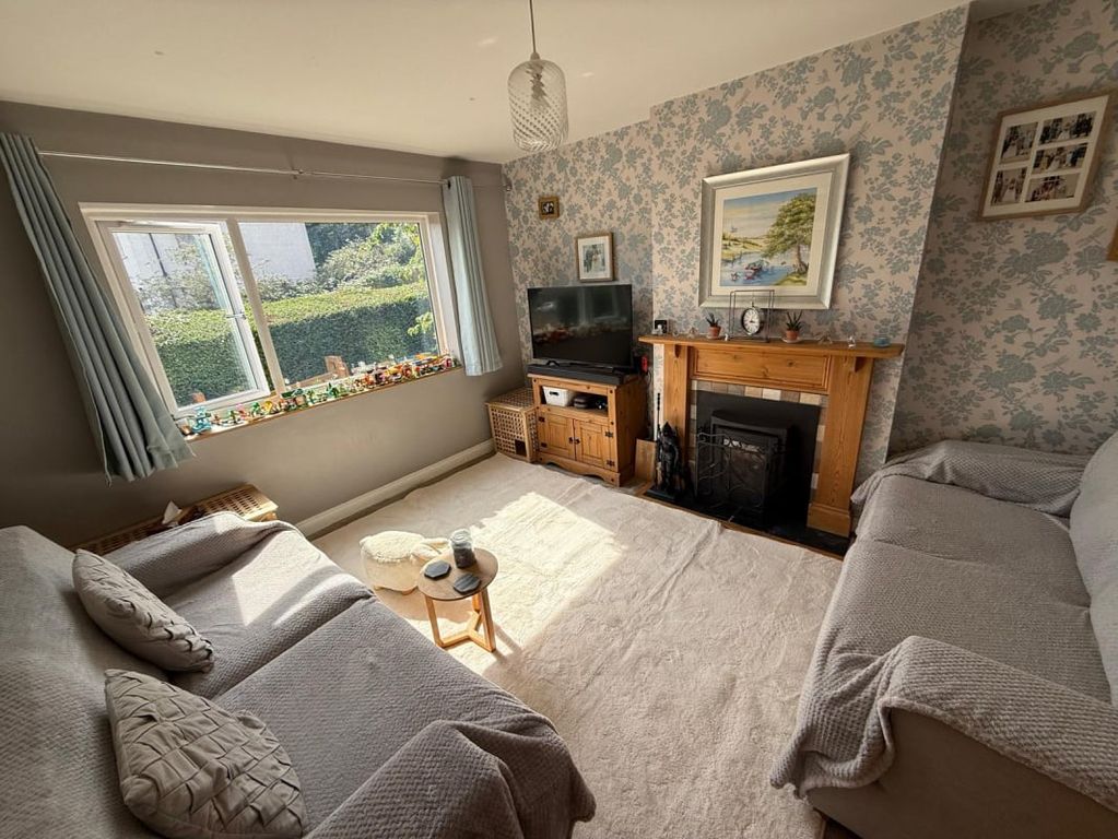 Property photo 3 of 14
