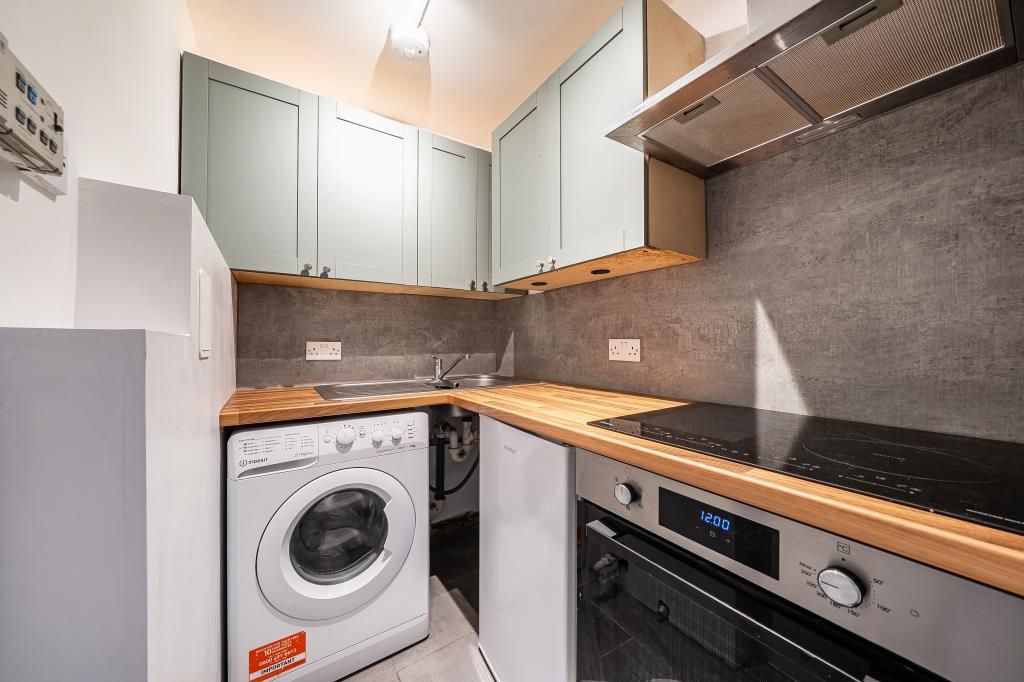 Property photo 2 of 12 Kitchen