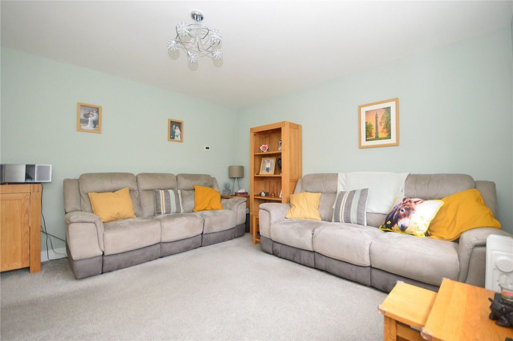 Property photo 2 of 20 Picture No. 02