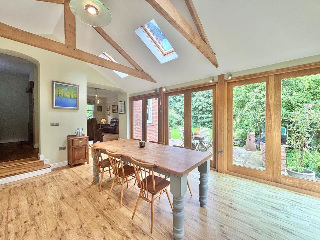 Property photo 3 of 46
