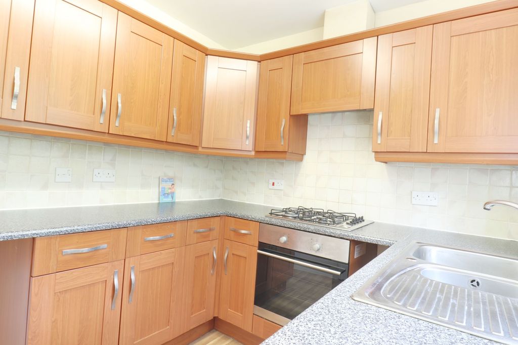 Property photo 2 of 12 Photo 11