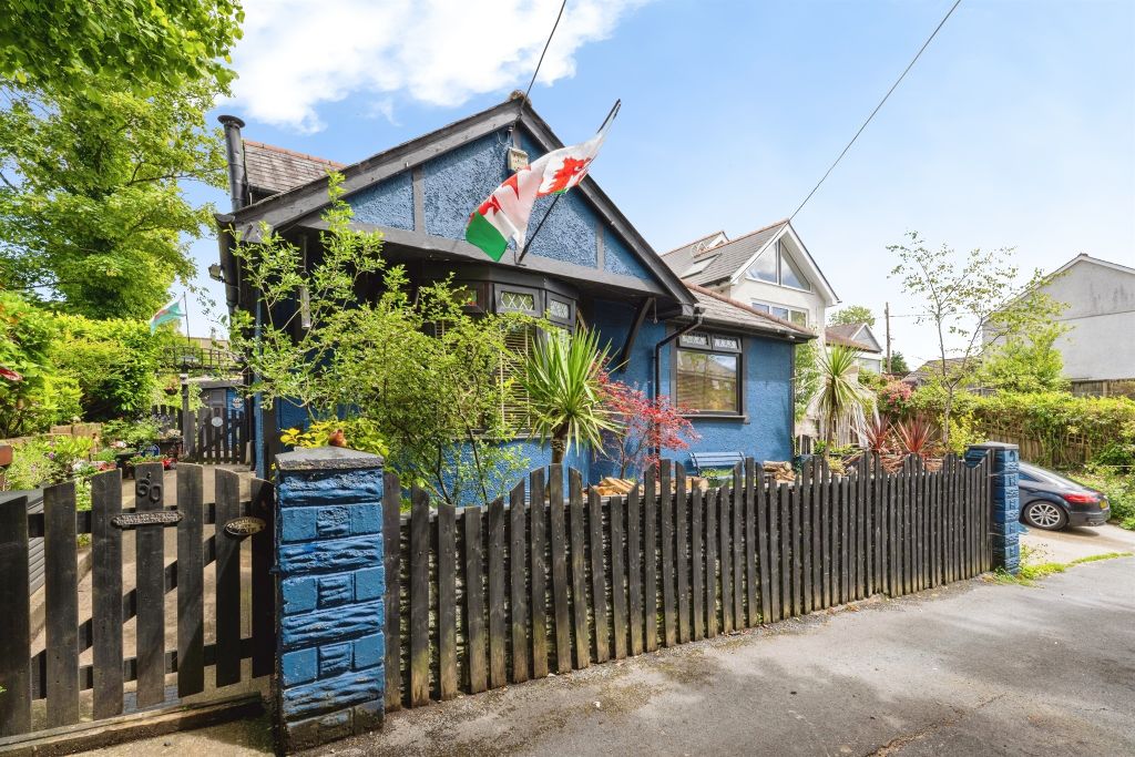 Property photo 1 of 17