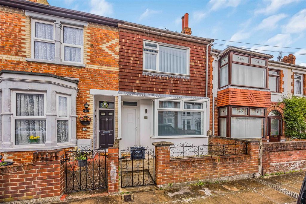 Property photo 1 of 16 Maurice Road, Milton-Small-Porticomarketing-Nexa-2