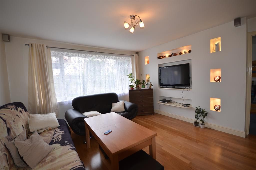 Property photo 2 of 5