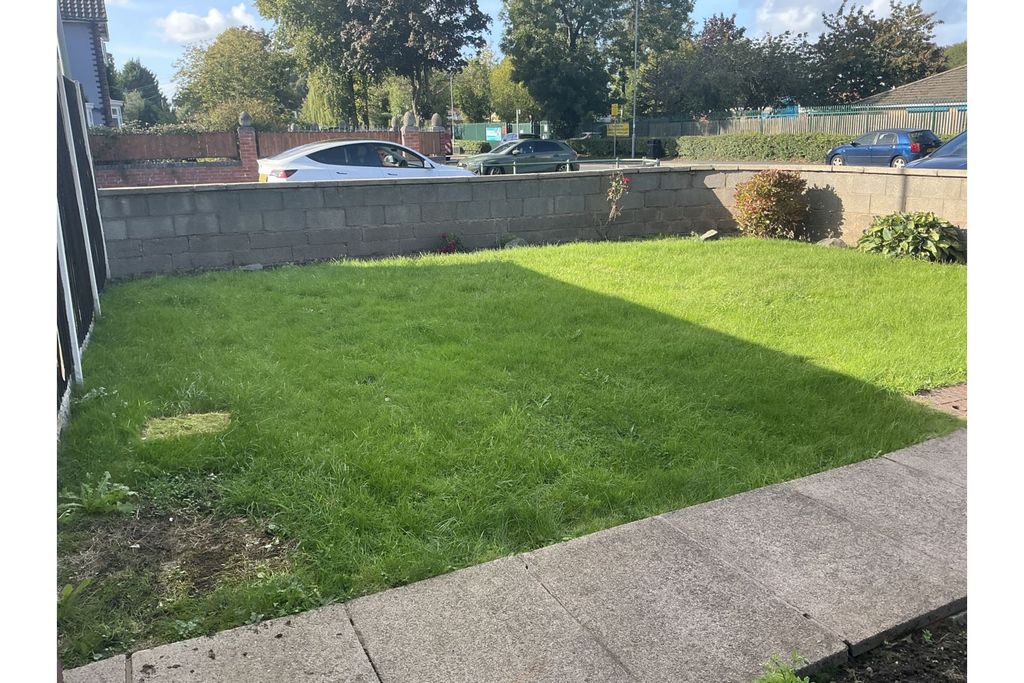 Property photo 3 of 4 Front Garden