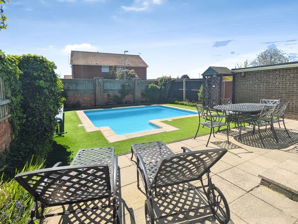 Property photo 3 of 26 Pbox-Img.Jpg