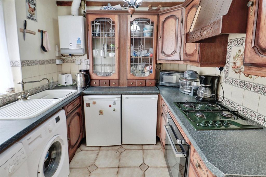 Property photo 3 of 17