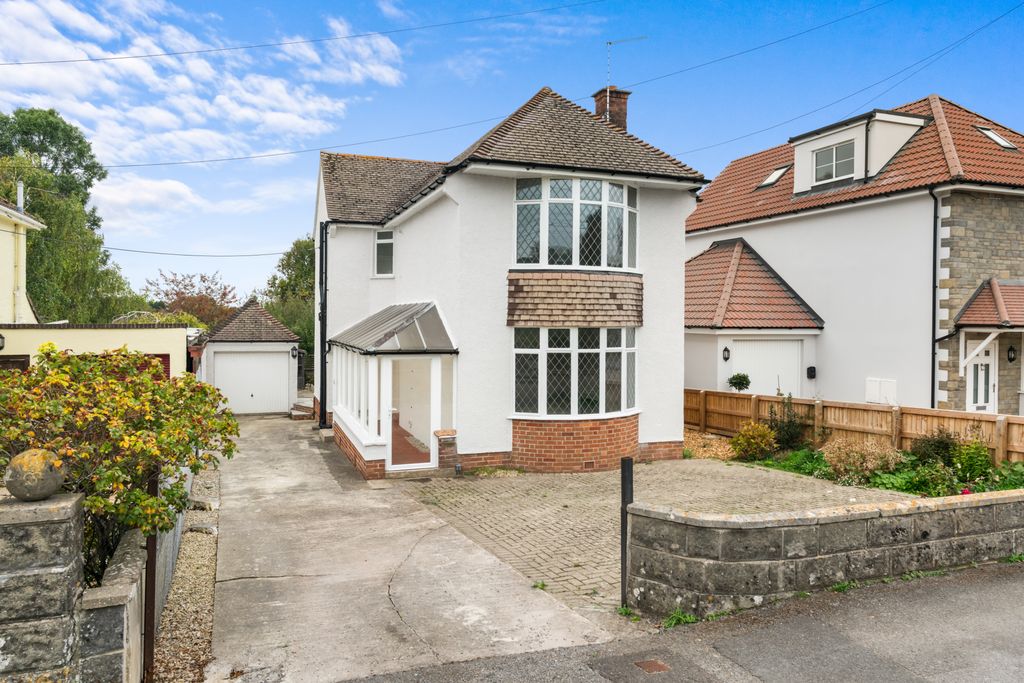 Property photo 1 of 19