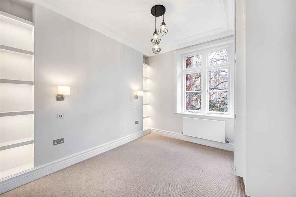 Property photo 3 of 18 Picture No. 09