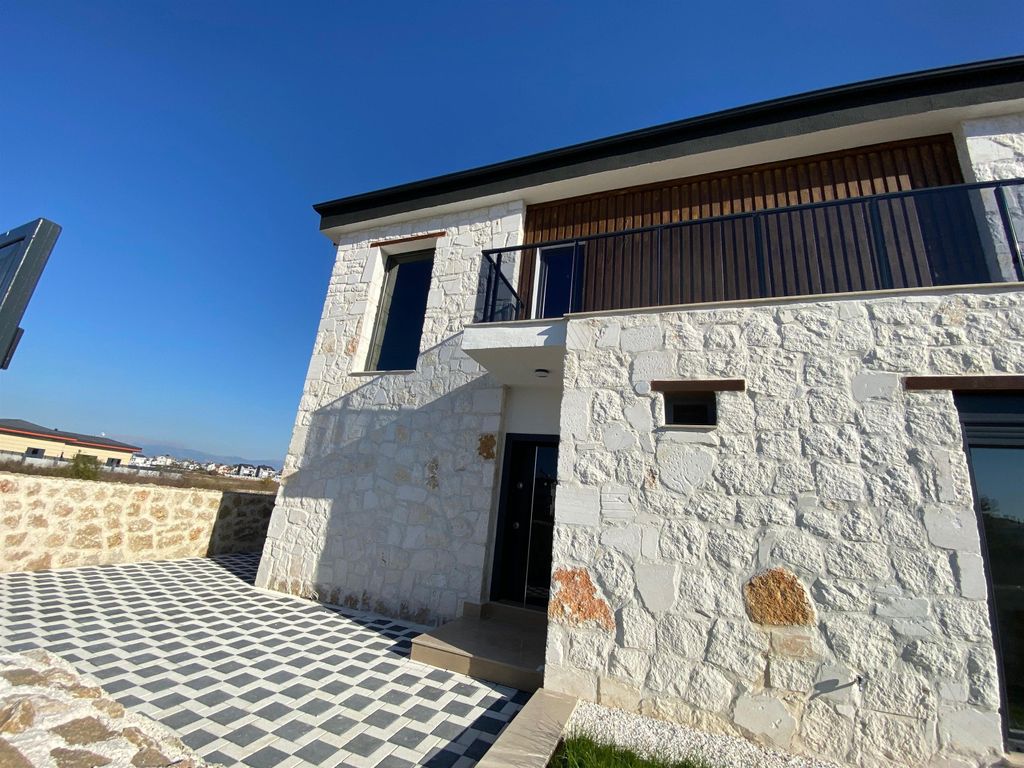 Property photo 2 of 15 Modern Stone Villa For Sale In Belek, Antalya - Large Sunny Terraces And Natural Views