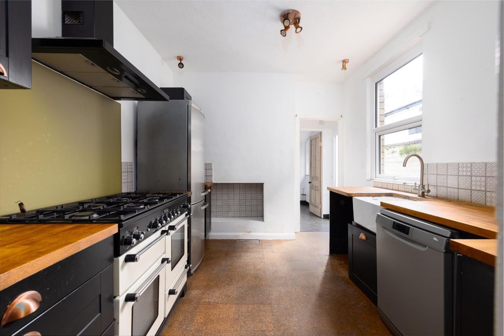 Property photo 1 of 30 68 Palmyra Road, Bs3 3Jq-21.Jpg