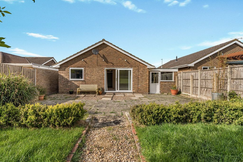 Property photo 3 of 11