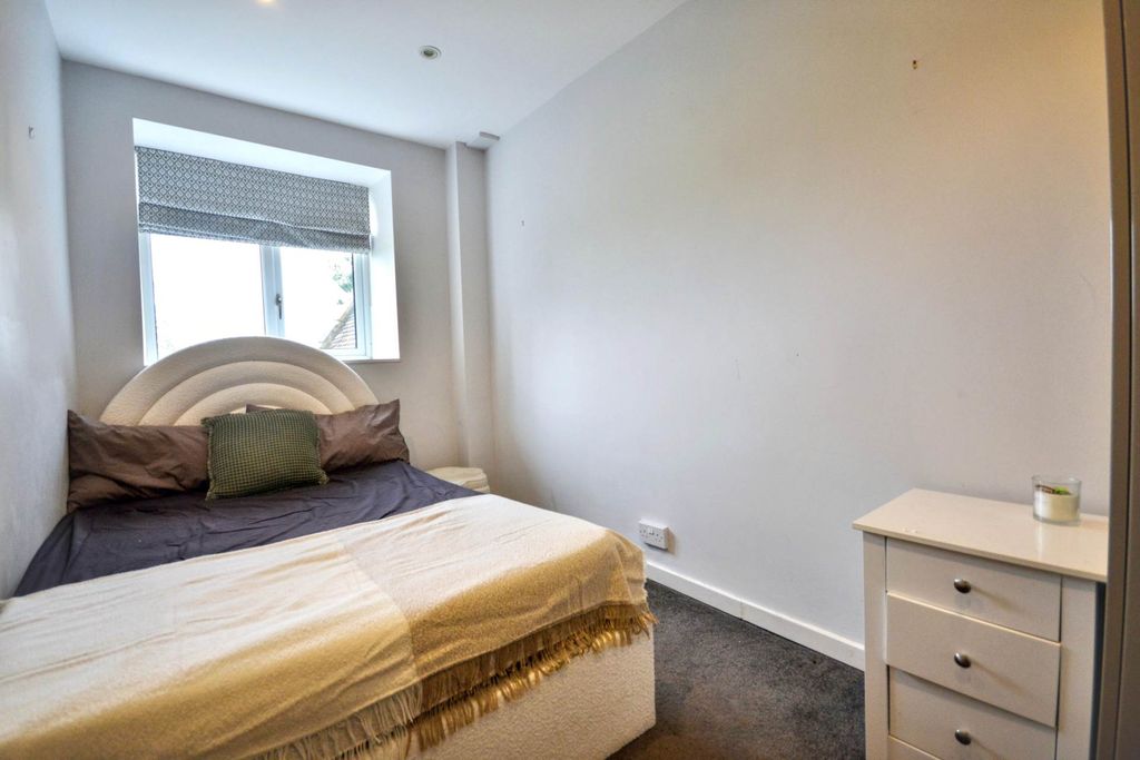 Additional image 15 of 3 bed flat for saleTwyning Manor, Twyning Tewkesbury, Gloucestershire GL20
