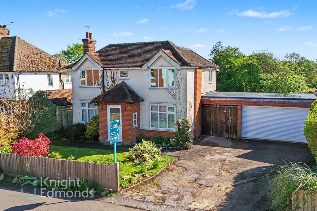 Property photo 1 of 20 Front