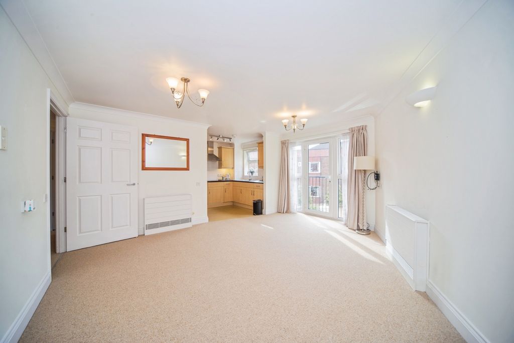 Property photo 3 of 13 Pbox-Img.Jpg