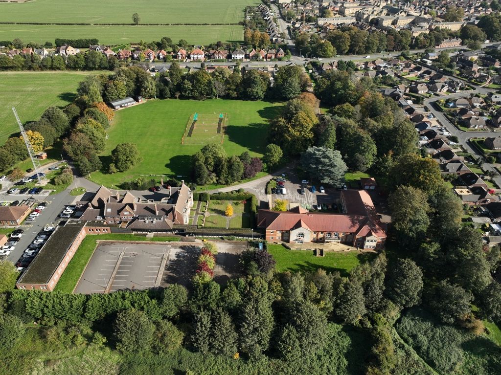 Property photo 3 of 10 Photo 3