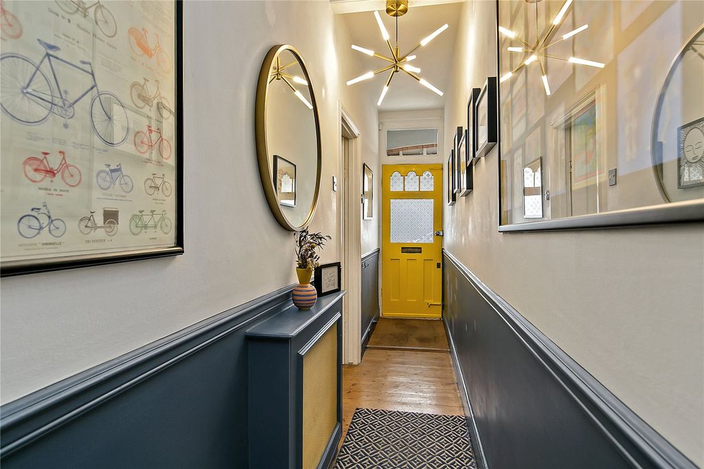 Property photo 3 of 11 Picture No. 14