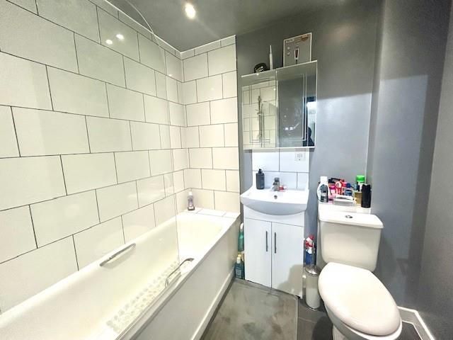 Property photo 3 of 5 Bathroom