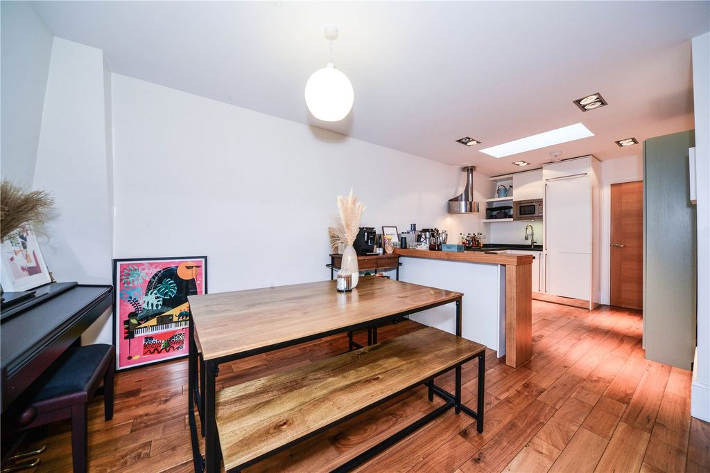 Property photo 2 of 11 Picture No. 07