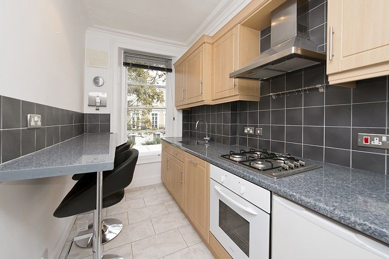 Property photo 2 of 6 Kitchen