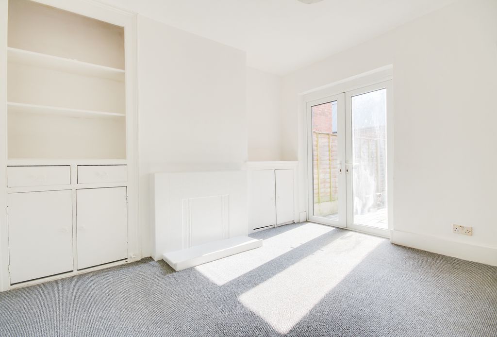 Property photo 3 of 13
