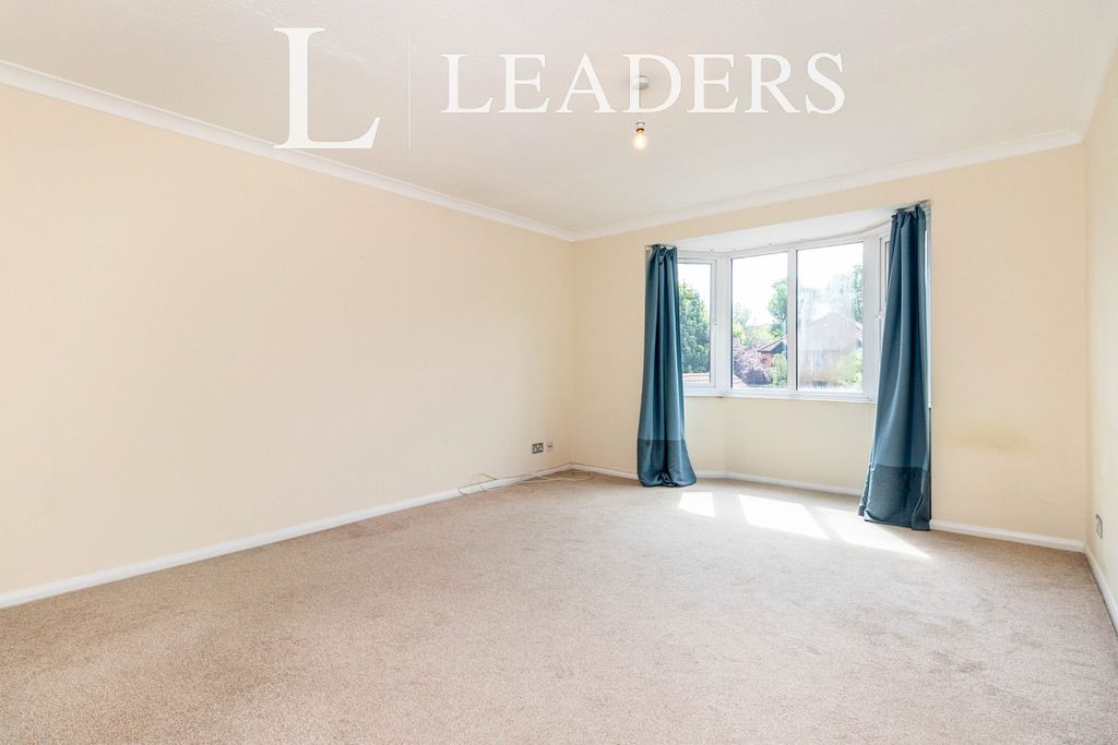 Property photo 3 of 10 3