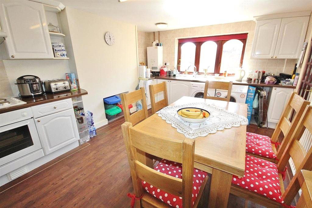 Property photo 3 of 15 Picture No. 11