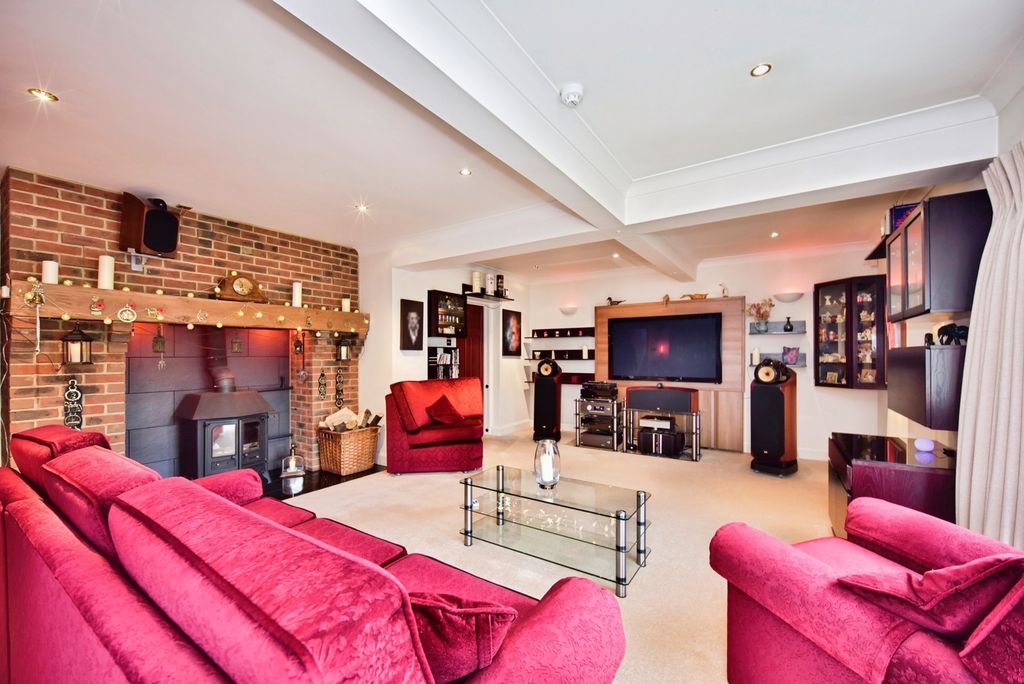 Property photo 3 of 26 Pbox-Img.Jpg