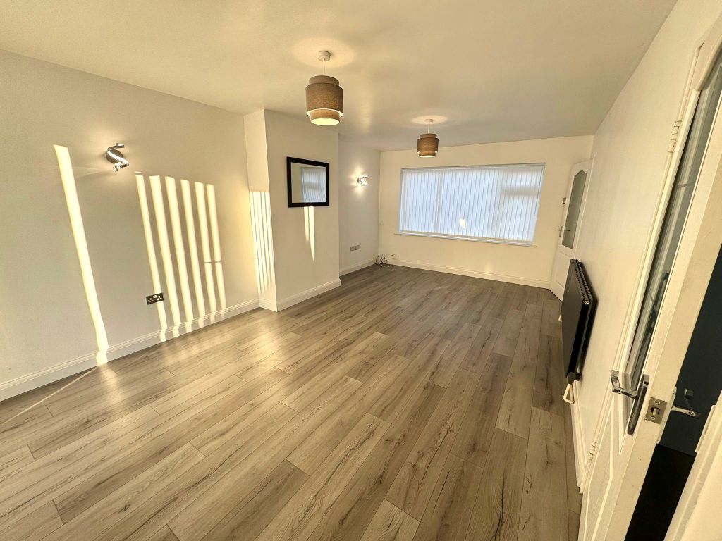 Property photo 2 of 15 Image