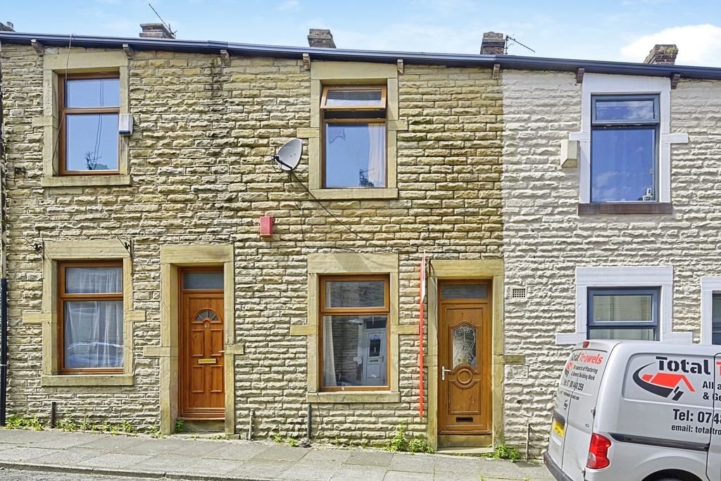 Property photo 1 of 17 Pbox-Img.Jpg