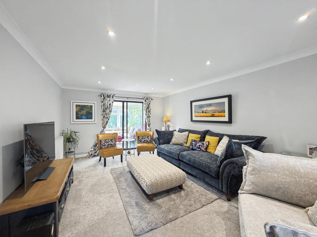 Property photo 3 of 29