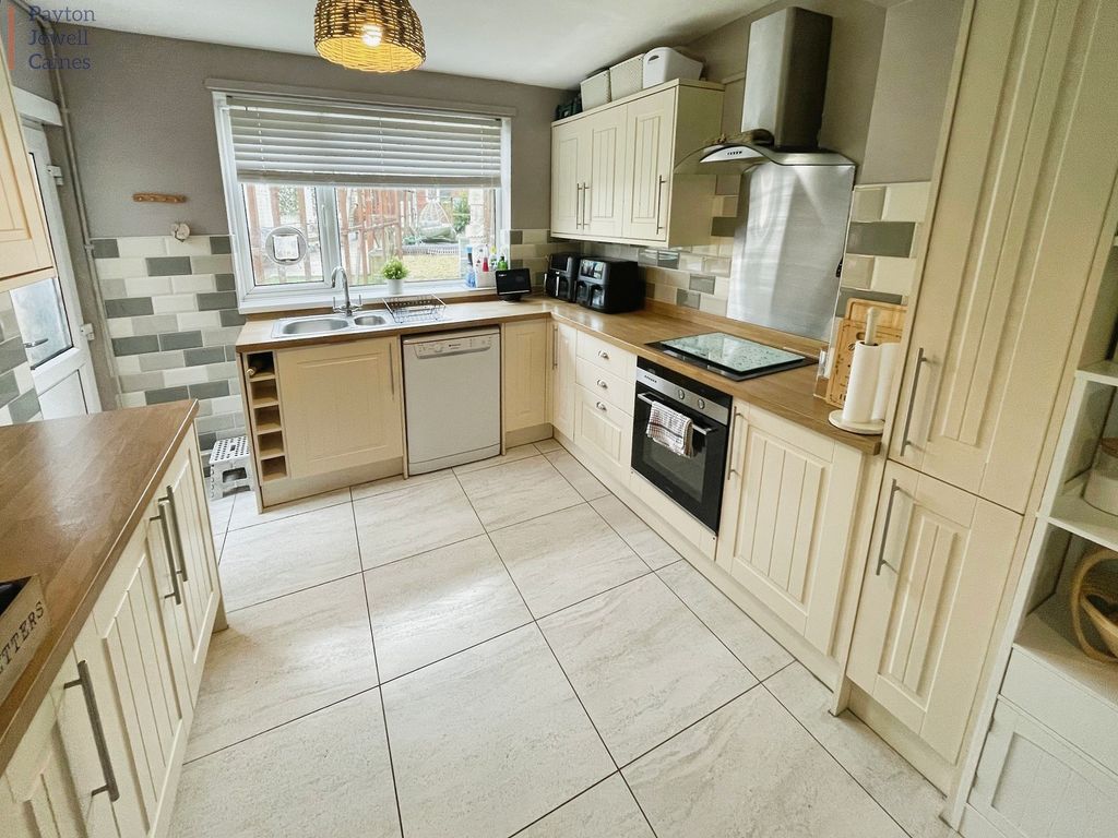 Property photo 3 of 18 Not Specified