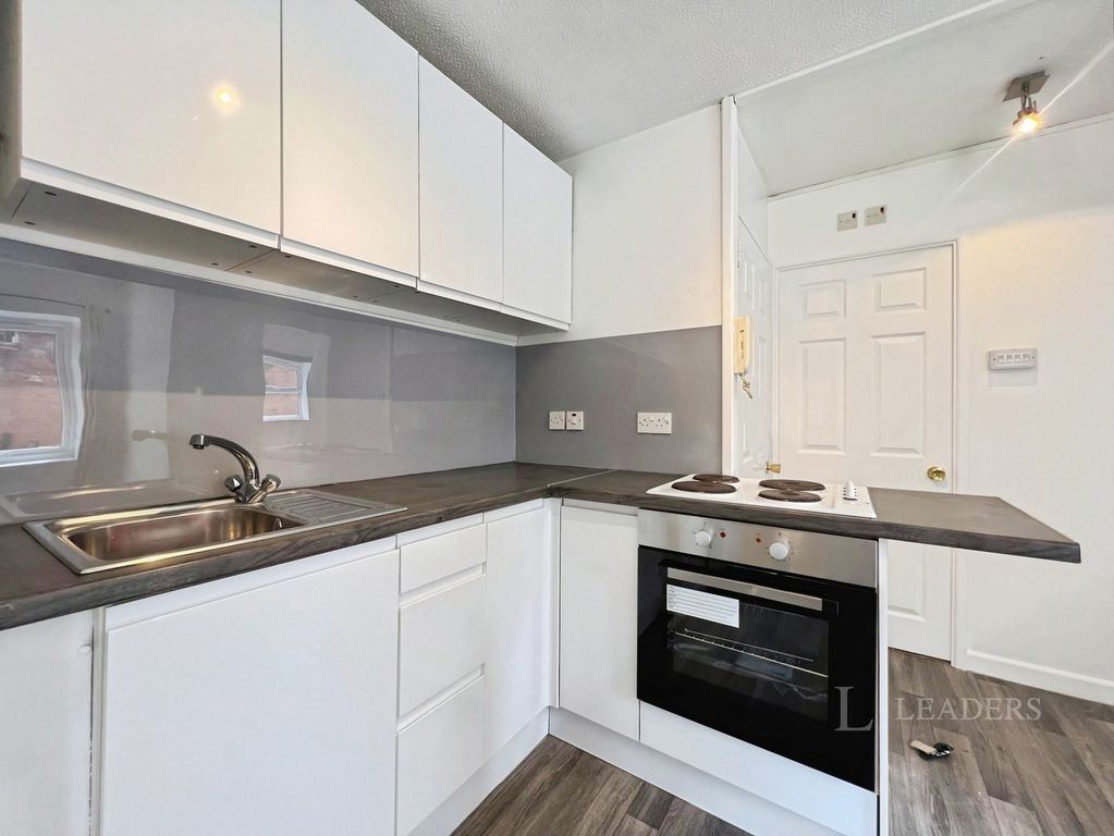 Property photo 3 of 7 Pbox-Img.Jpg