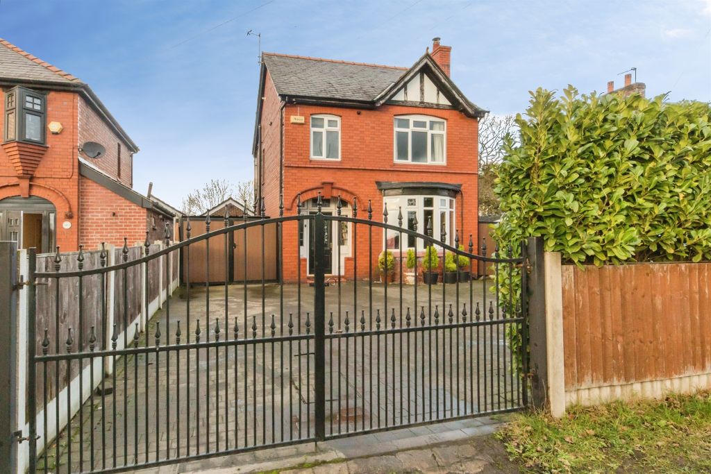 Property photo 2 of 20