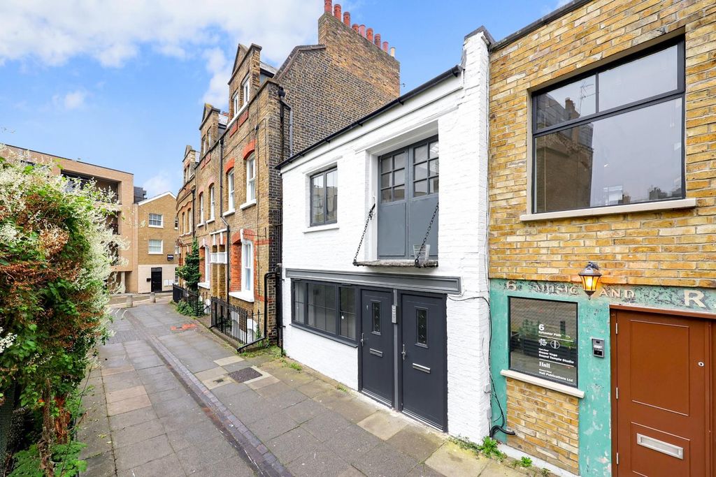 Property photo 3 of 13 9S4A8709.Jpg