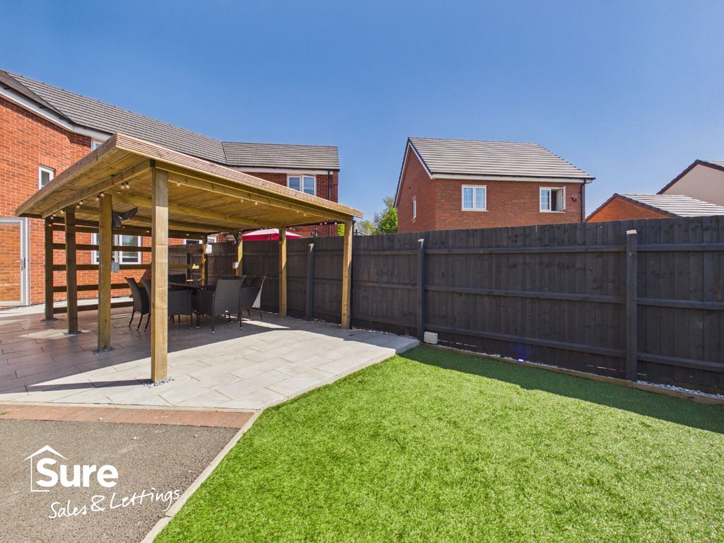 Property photo 1 of 19 5158500