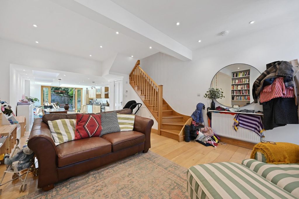 Property photo 2 of 13 Cardross Street-Reception 6 (1).Jpg