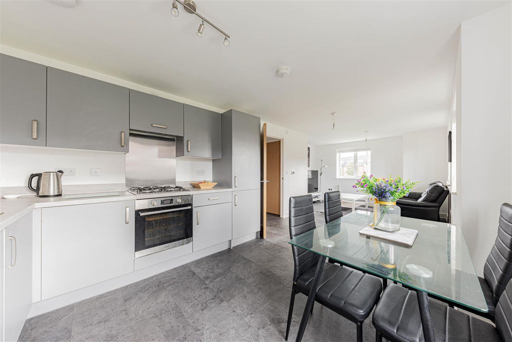 Property photo 1 of 17 L J Imaging-5.Jpg