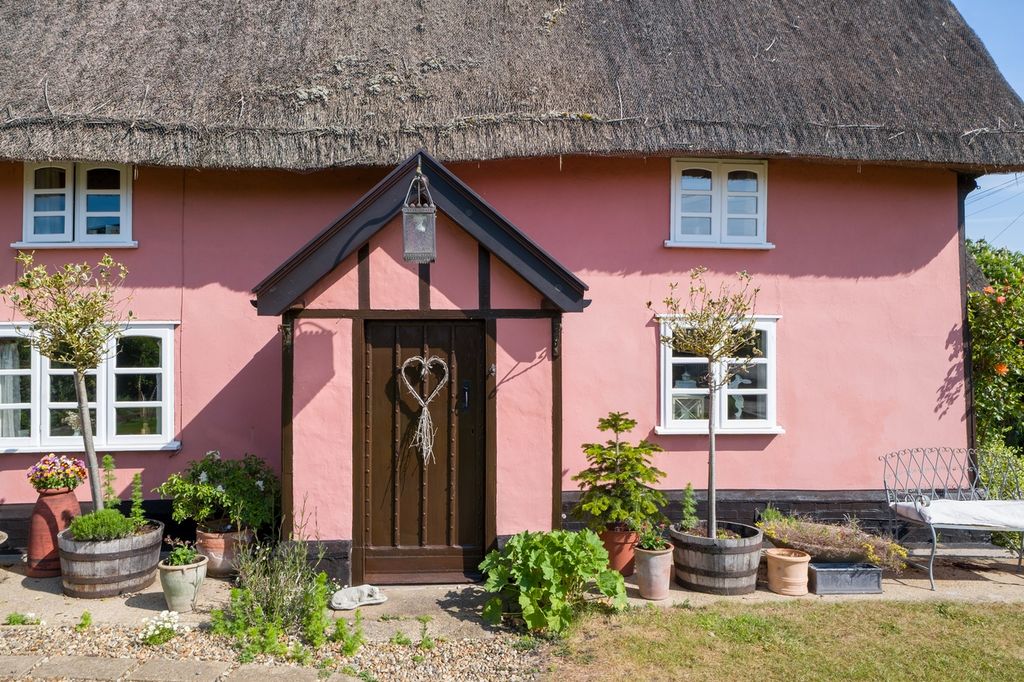 Property photo 2 of 39