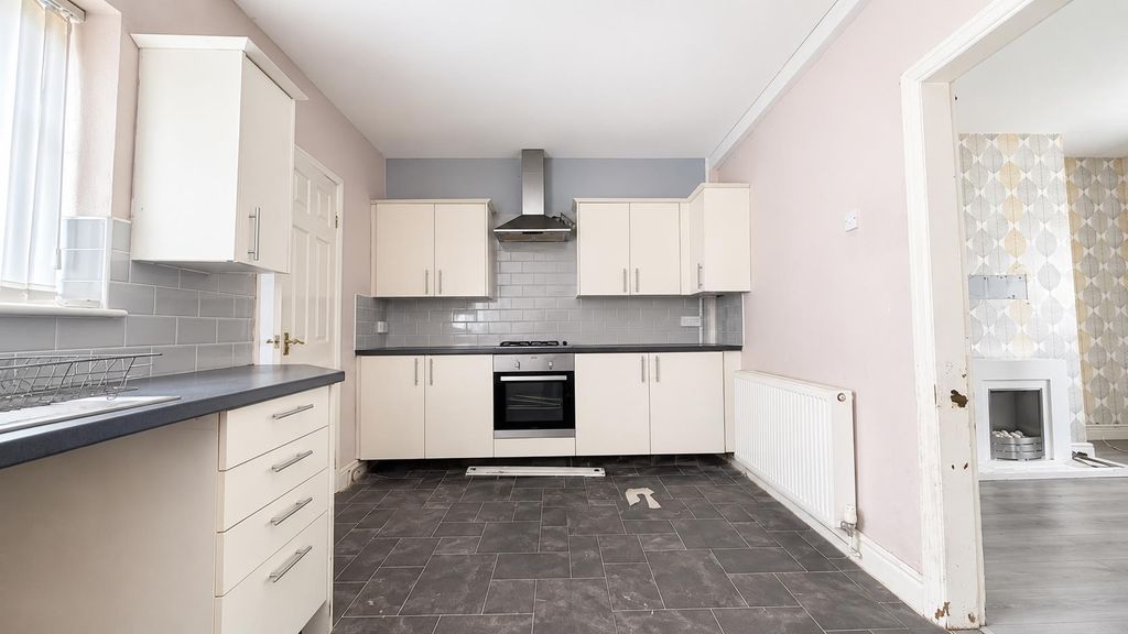 Property photo 3 of 12 Cb594587-Bfc7-4A00-Bf11-2Bddab050274.Png