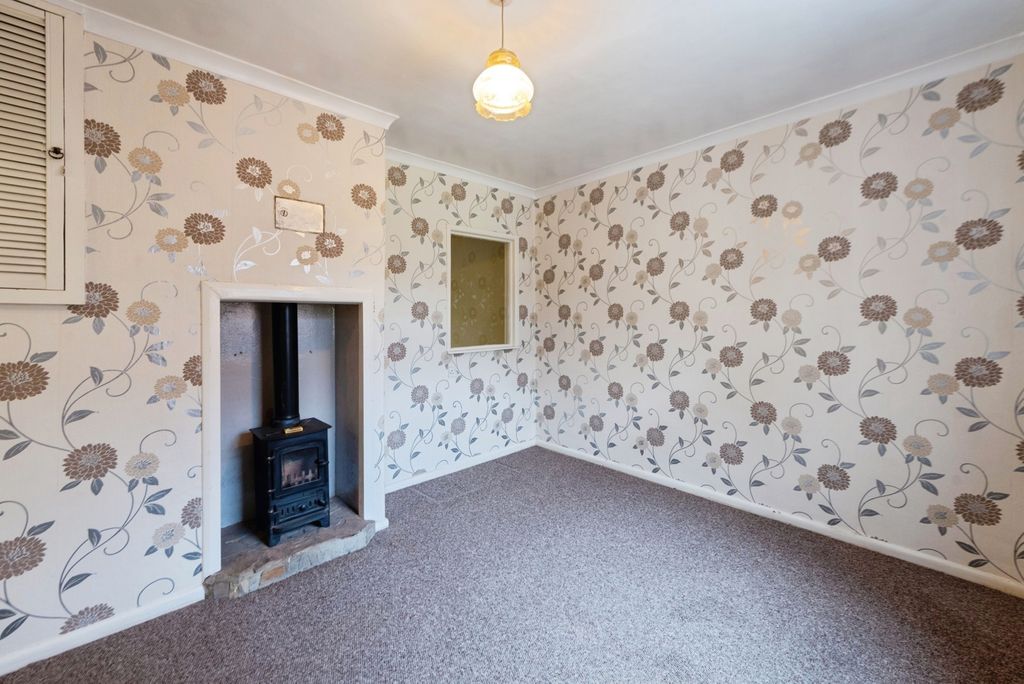 Property photo 3 of 17 Photo