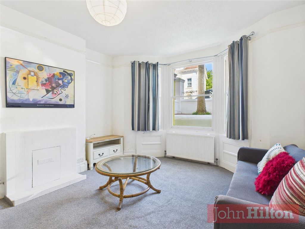 Property photo 2 of 16 Cam02534G0-Pr0518-Still009.Jpg