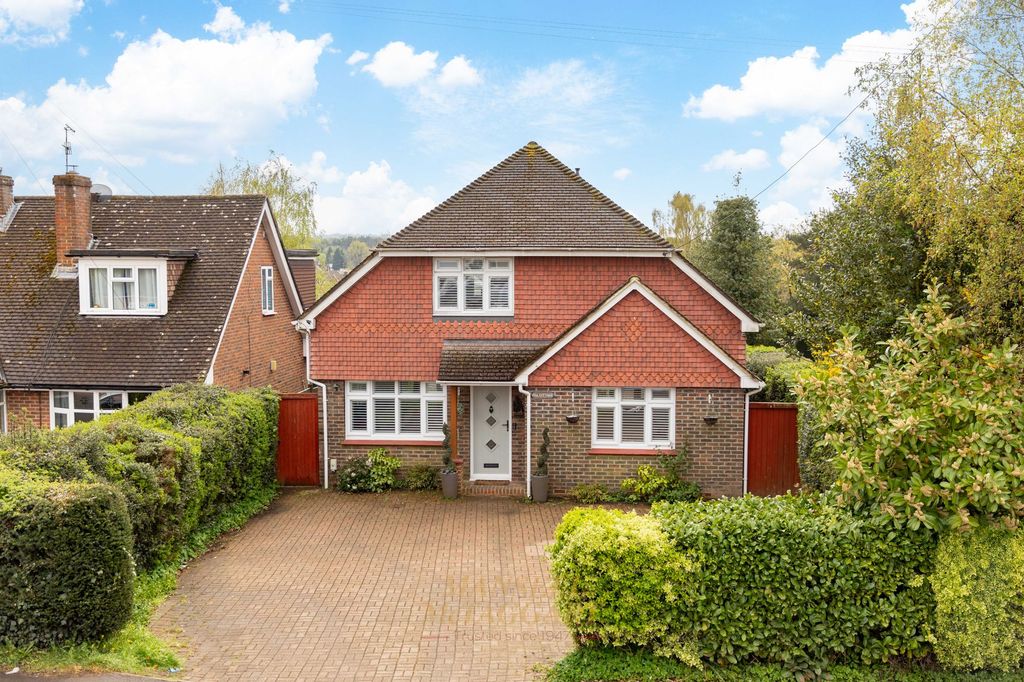 Property photo 1 of 30