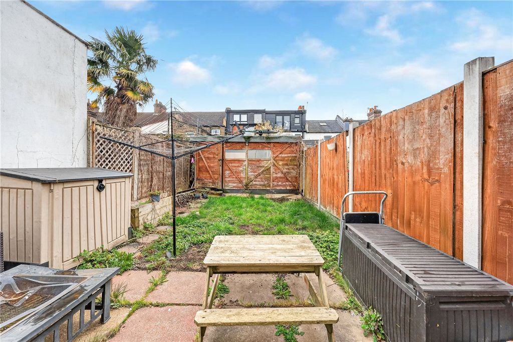 Property photo 3 of 10 Picture No. 11