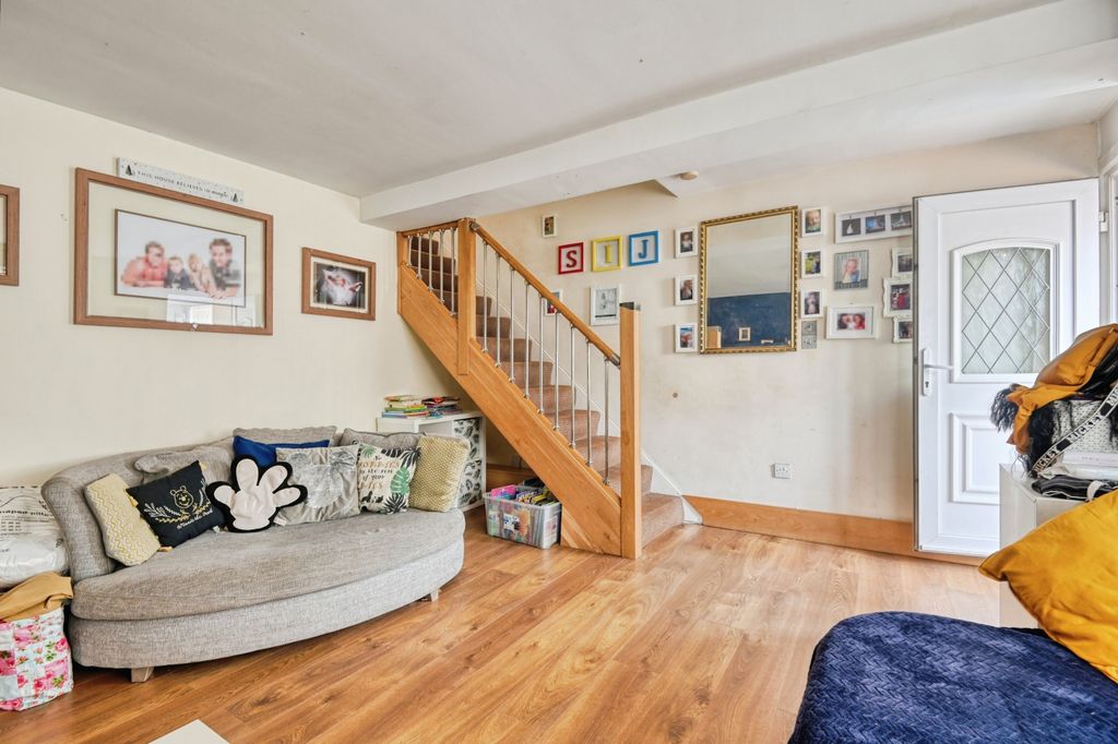 Property photo 3 of 15